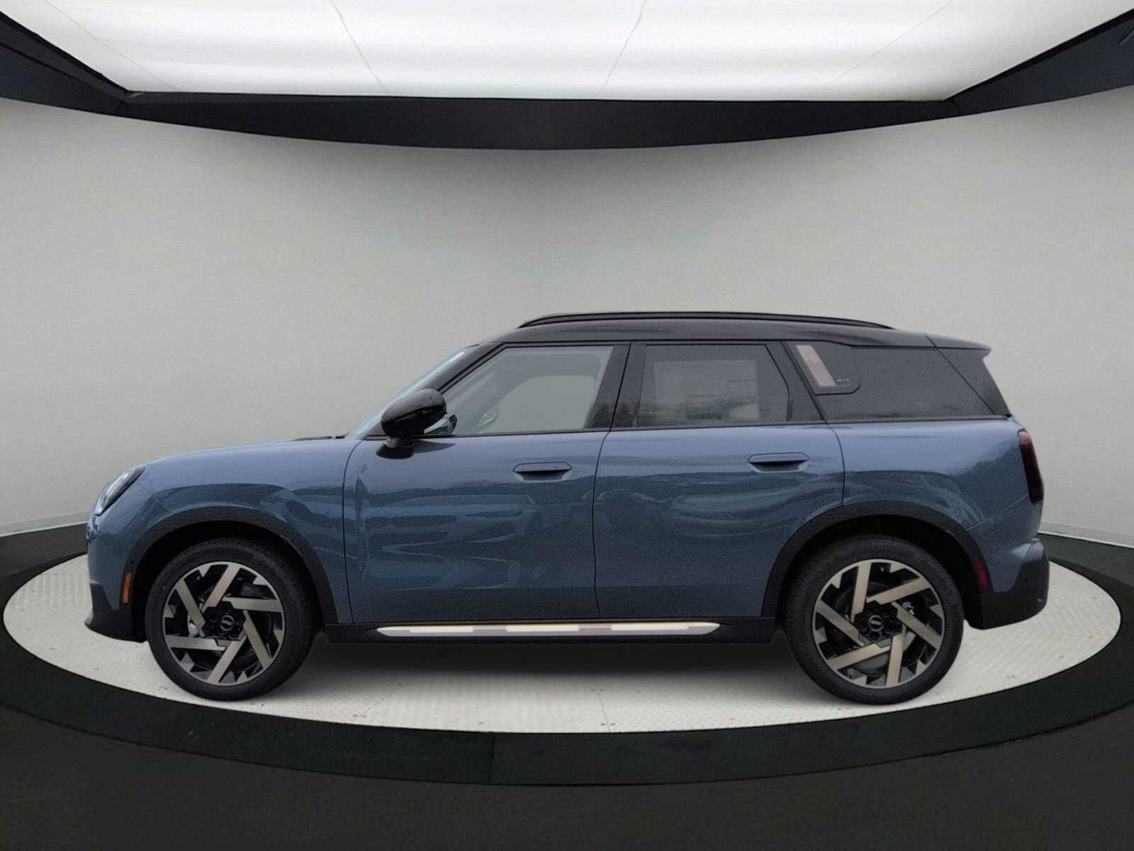 MINI COUNTRYMAN ICONIC 2027