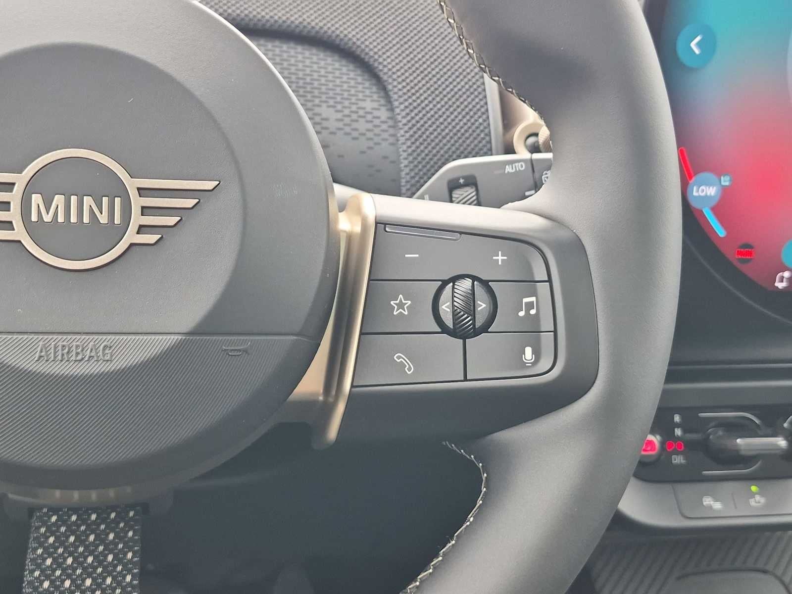 MINI COUNTRYMAN SIGNATURE PLUS 2027
