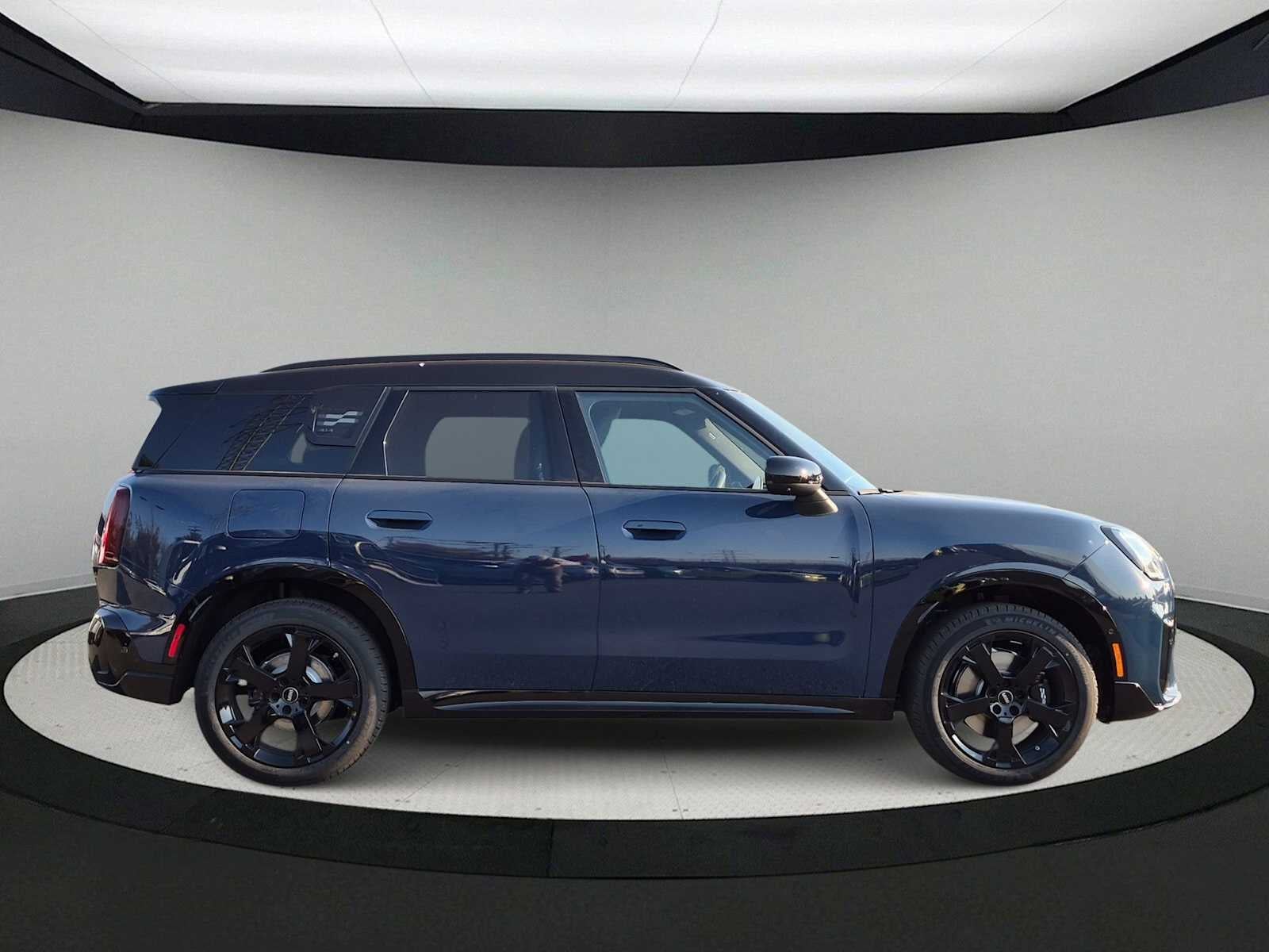 MINI COUNTRYMAN ICONIC 2027