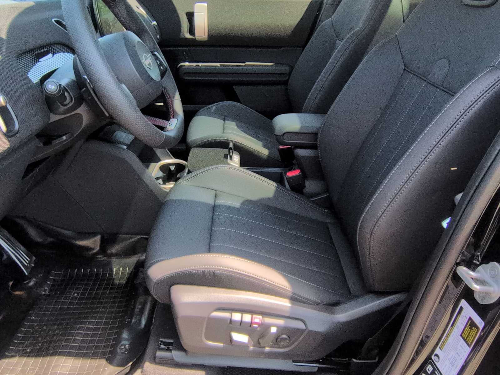 MINI COUNTRYMAN ICONIC 2027