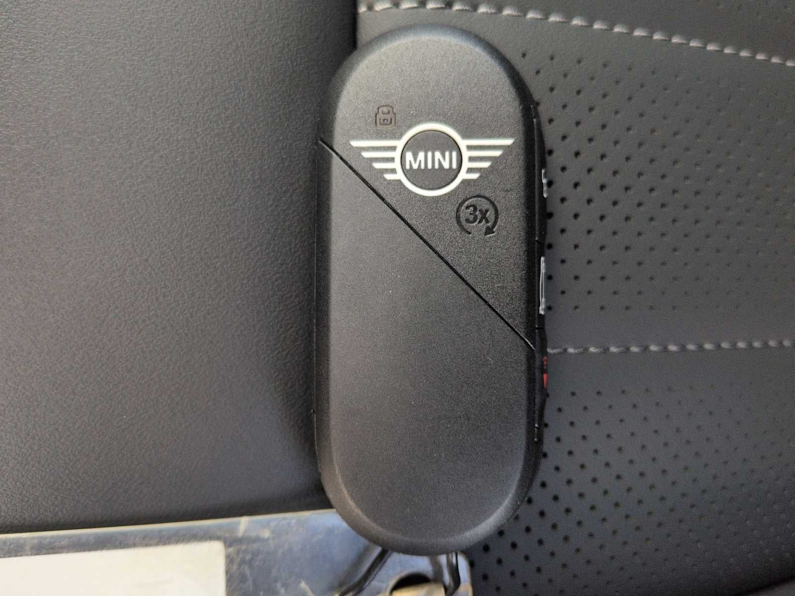 MINI COUNTRYMAN ICONIC 2027