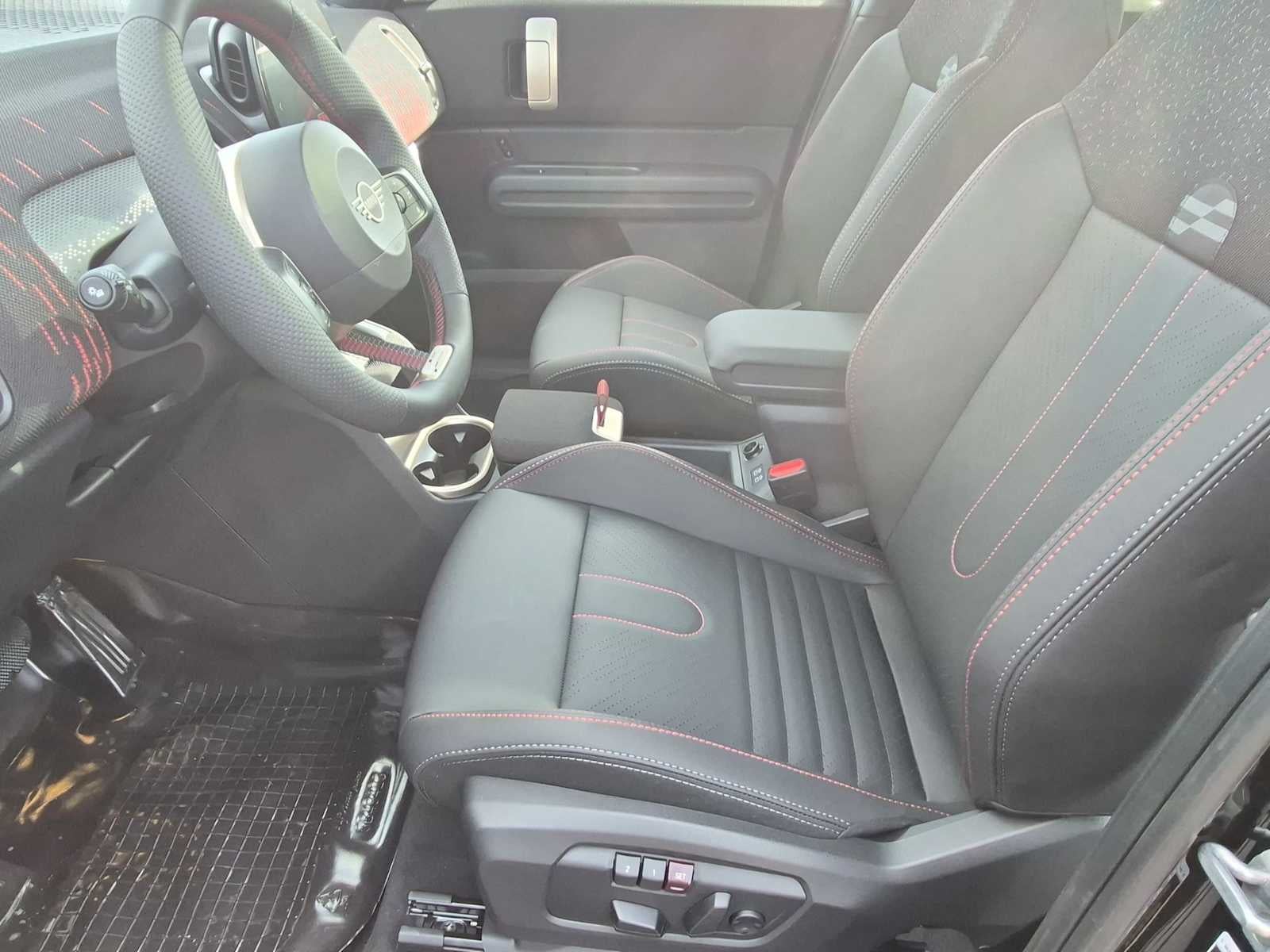 MINI COUNTRYMAN ICONIC 2027