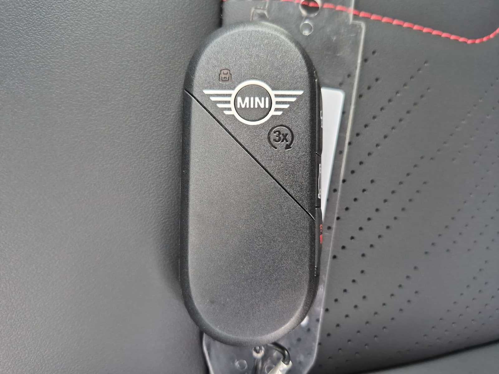 MINI COUNTRYMAN ICONIC 2027