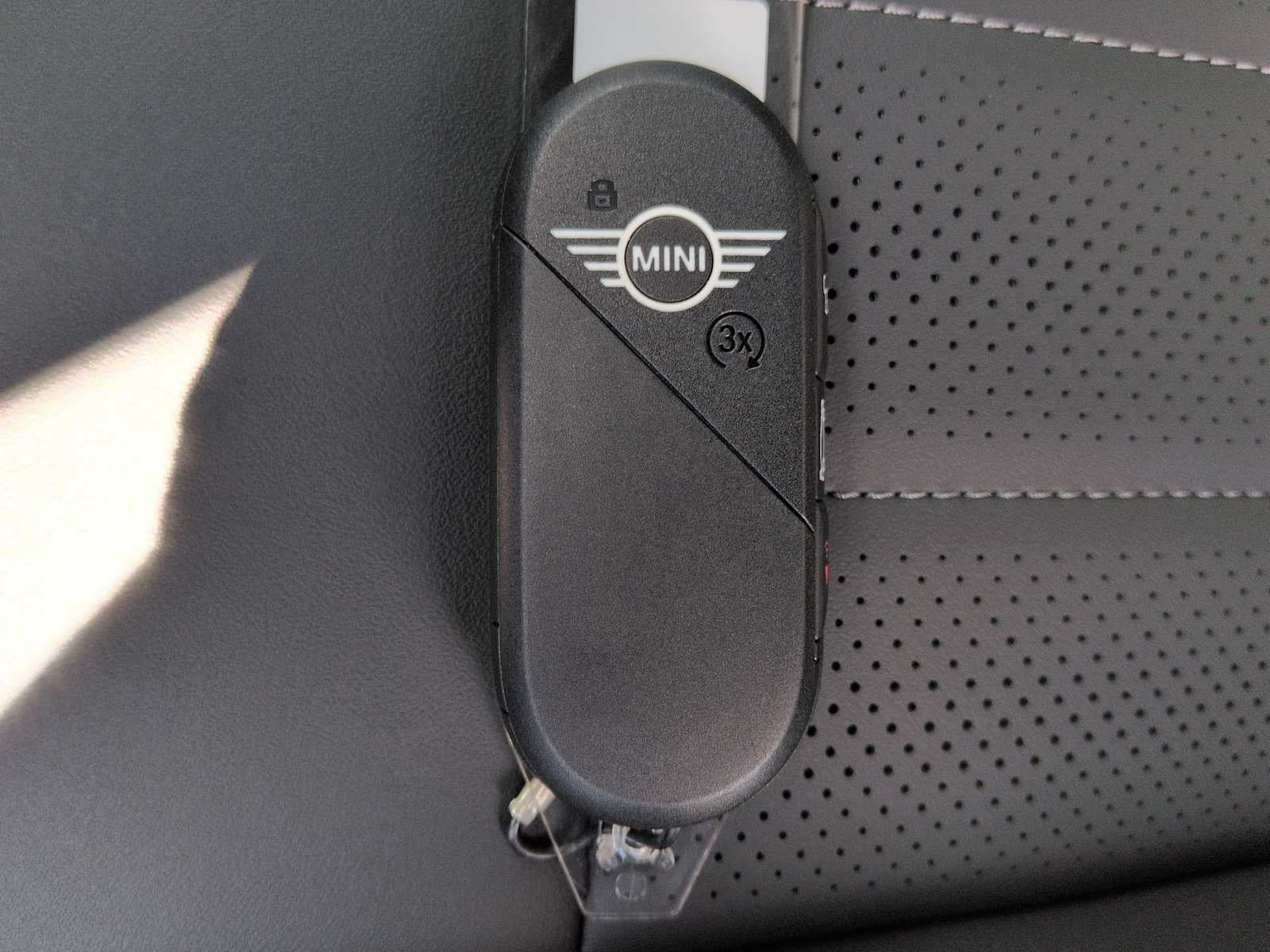 MINI COUNTRYMAN ICONIC 2027