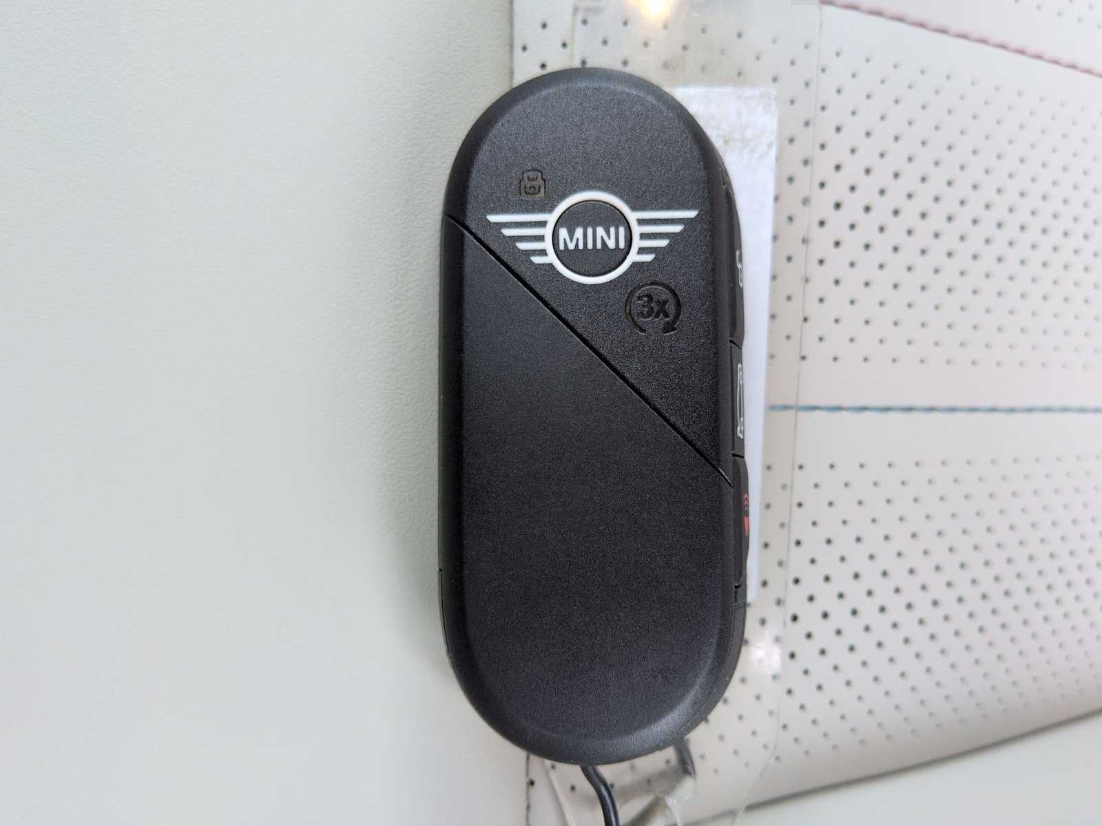 MINI COUNTRYMAN ICONIC 2027