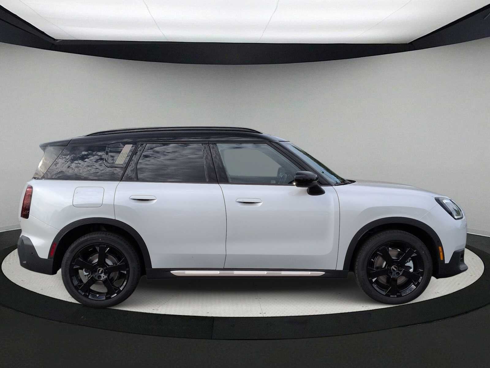 MINI COUNTRYMAN ICONIC 2027