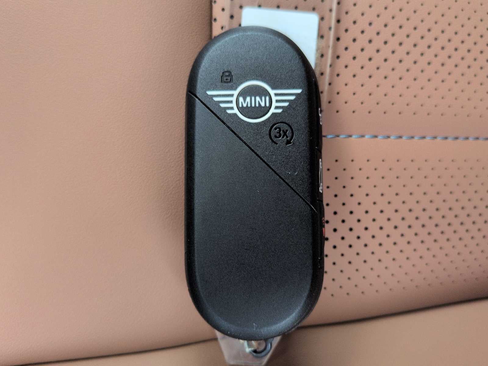 MINI COUNTRYMAN ICONIC 2027
