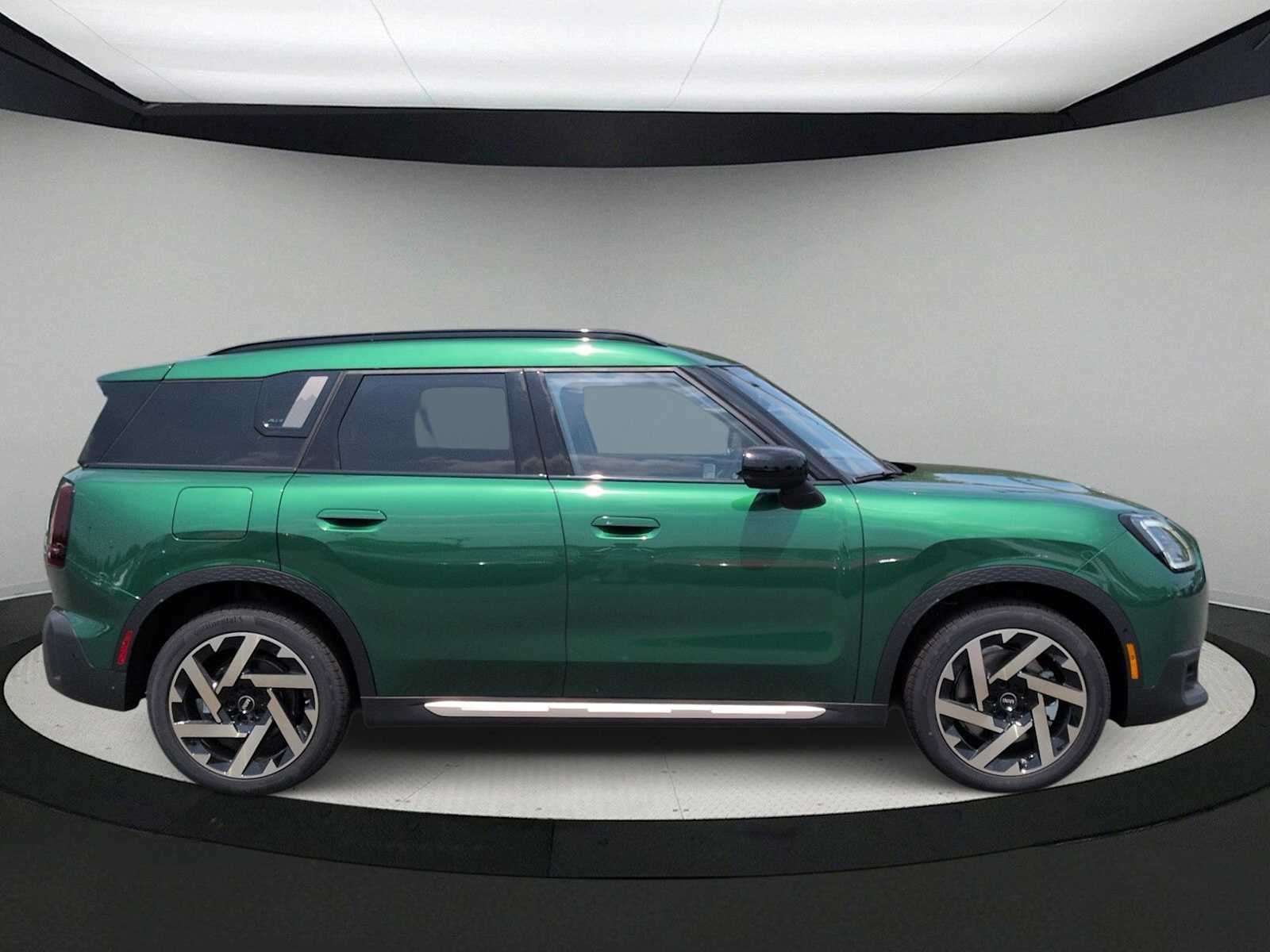 MINI COUNTRYMAN ICONIC 2027