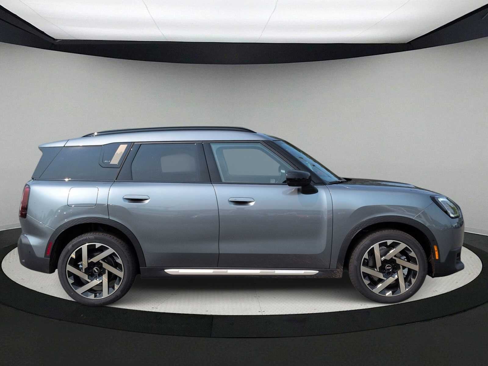 MINI COUNTRYMAN ICONIC 2027
