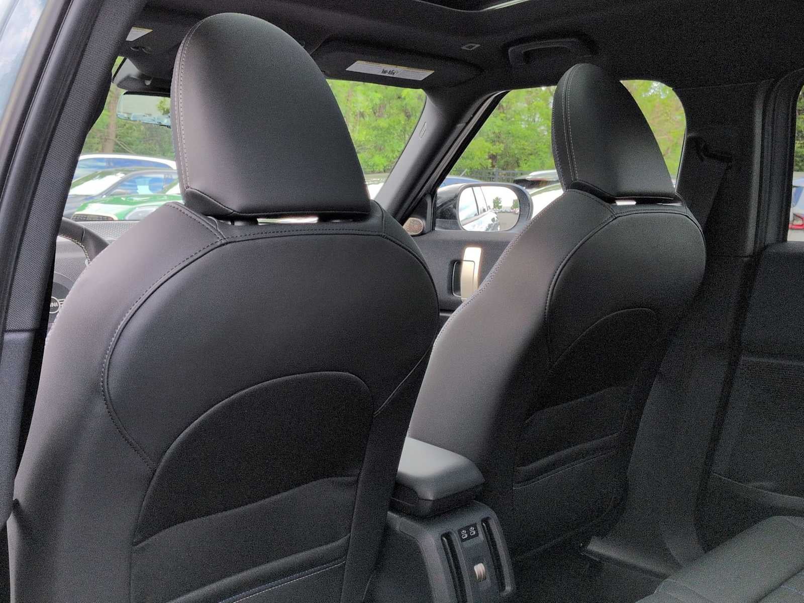 MINI COUNTRYMAN ICONIC 2027