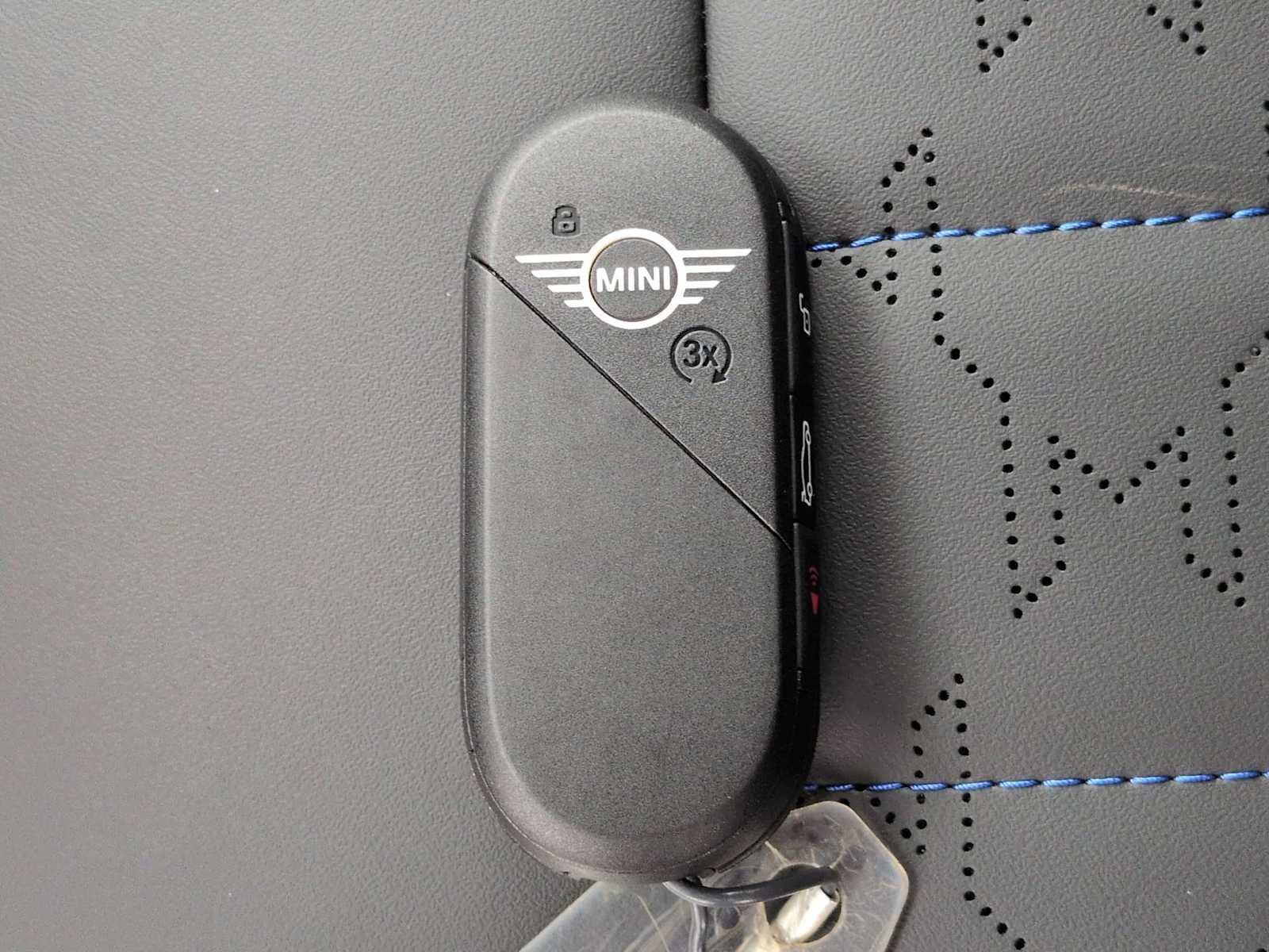 MINI COUNTRYMAN SIGNATURE PLUS 2027