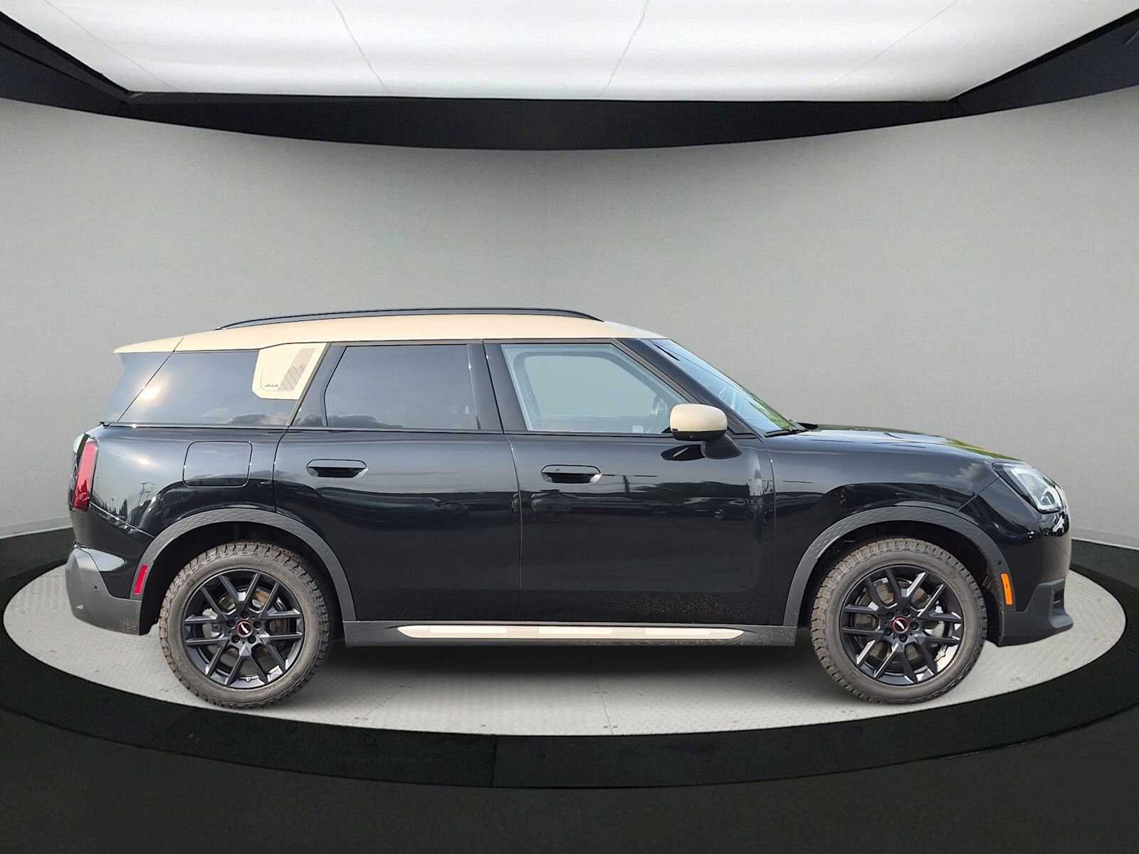 MINI COUNTRYMAN ICONIC 2027