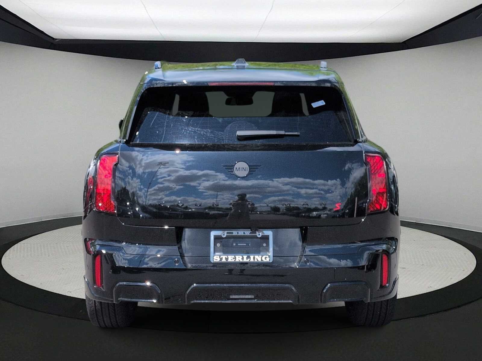 2026 MINI COUNTRYMAN ICONIC