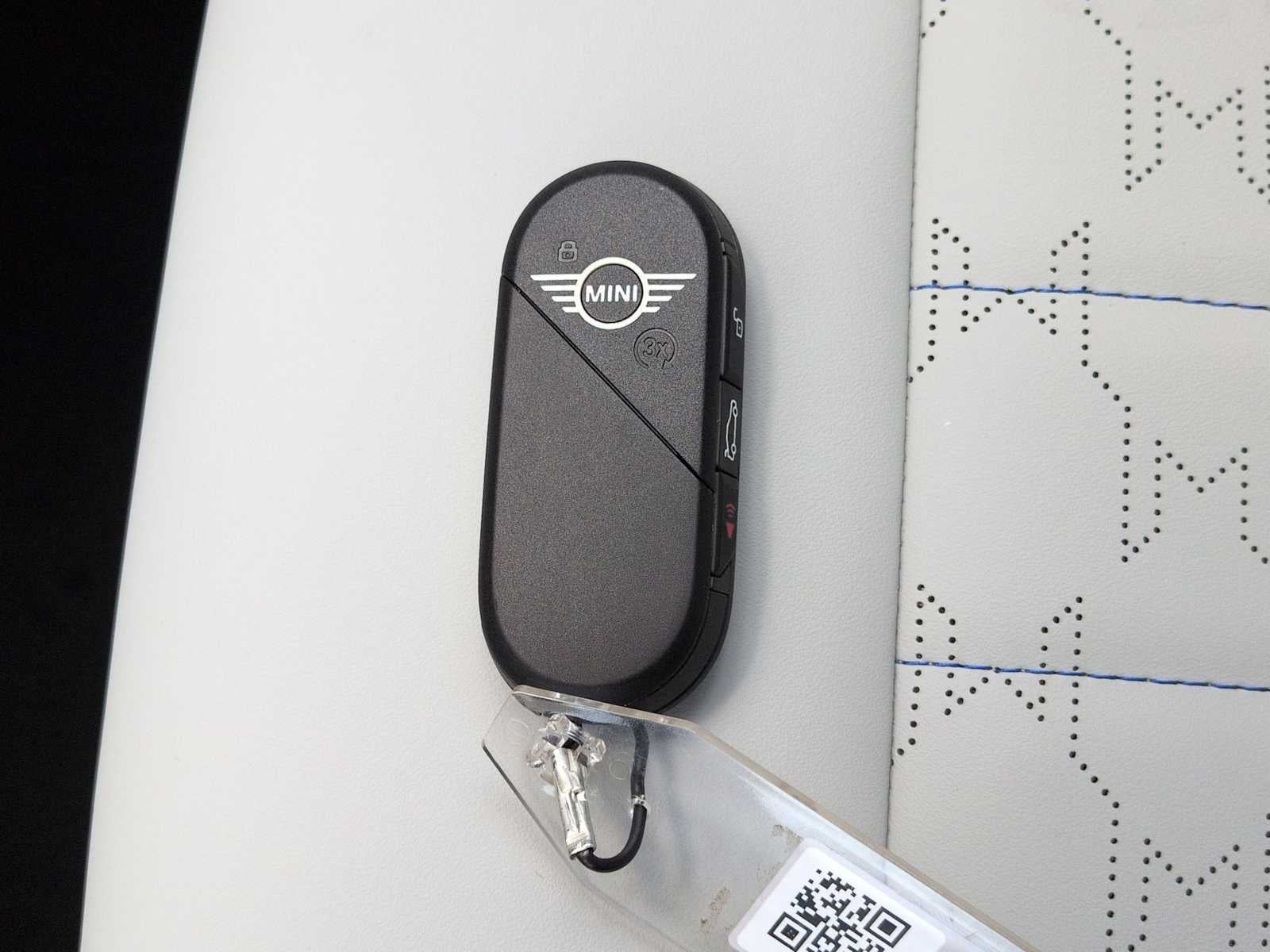 MINI COUNTRYMAN SIGNATURE PLUS 2027