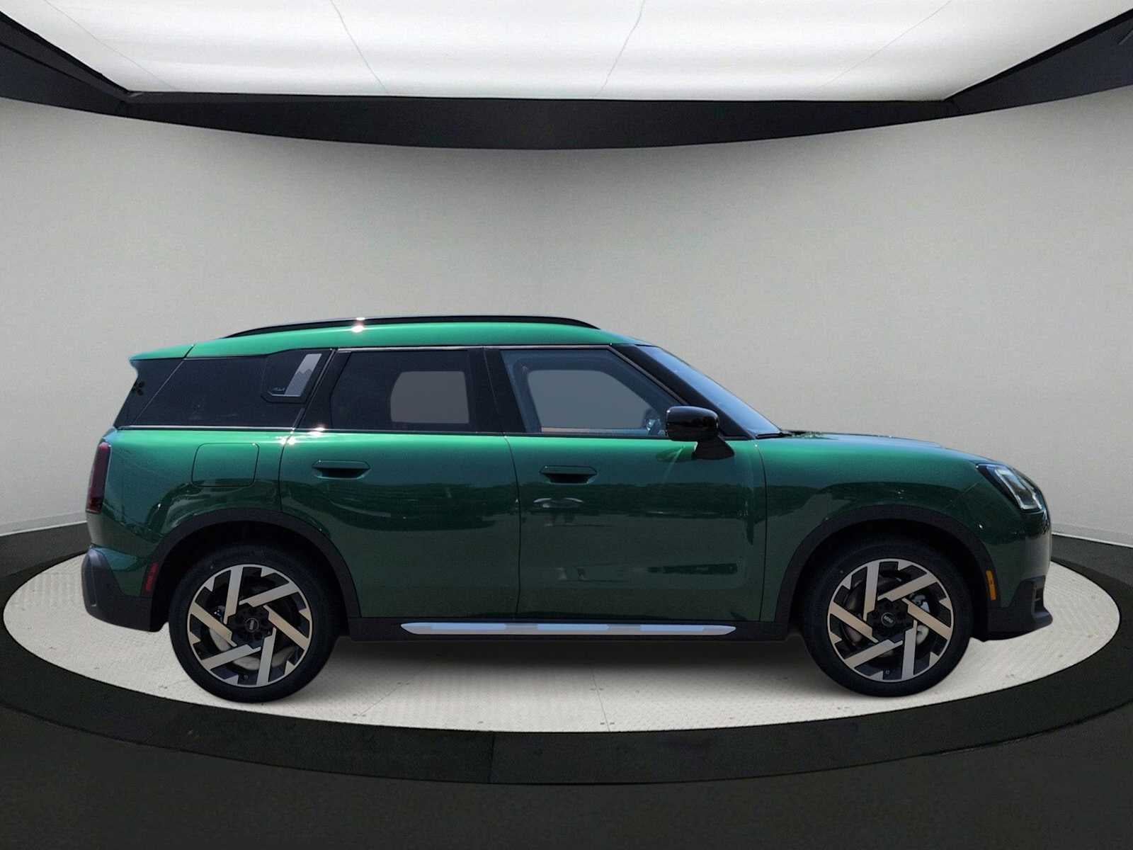 MINI COUNTRYMAN ICONIC 2027