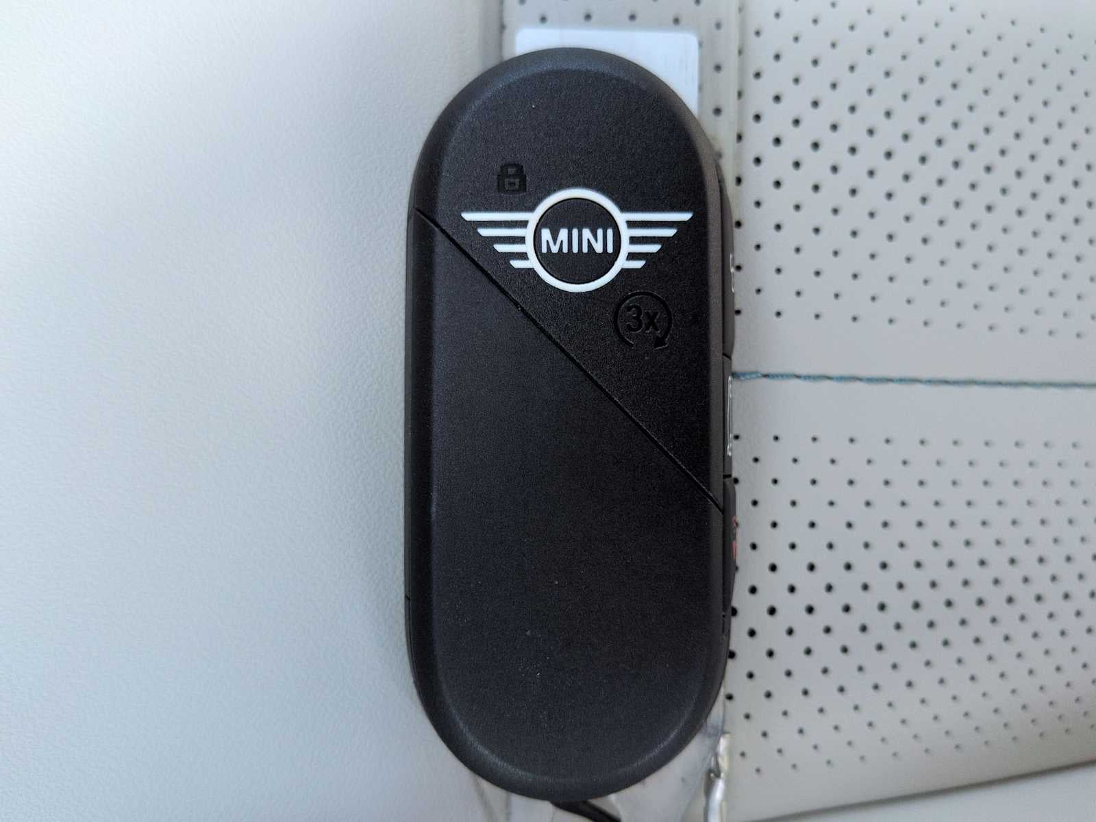 MINI COUNTRYMAN ICONIC 2027