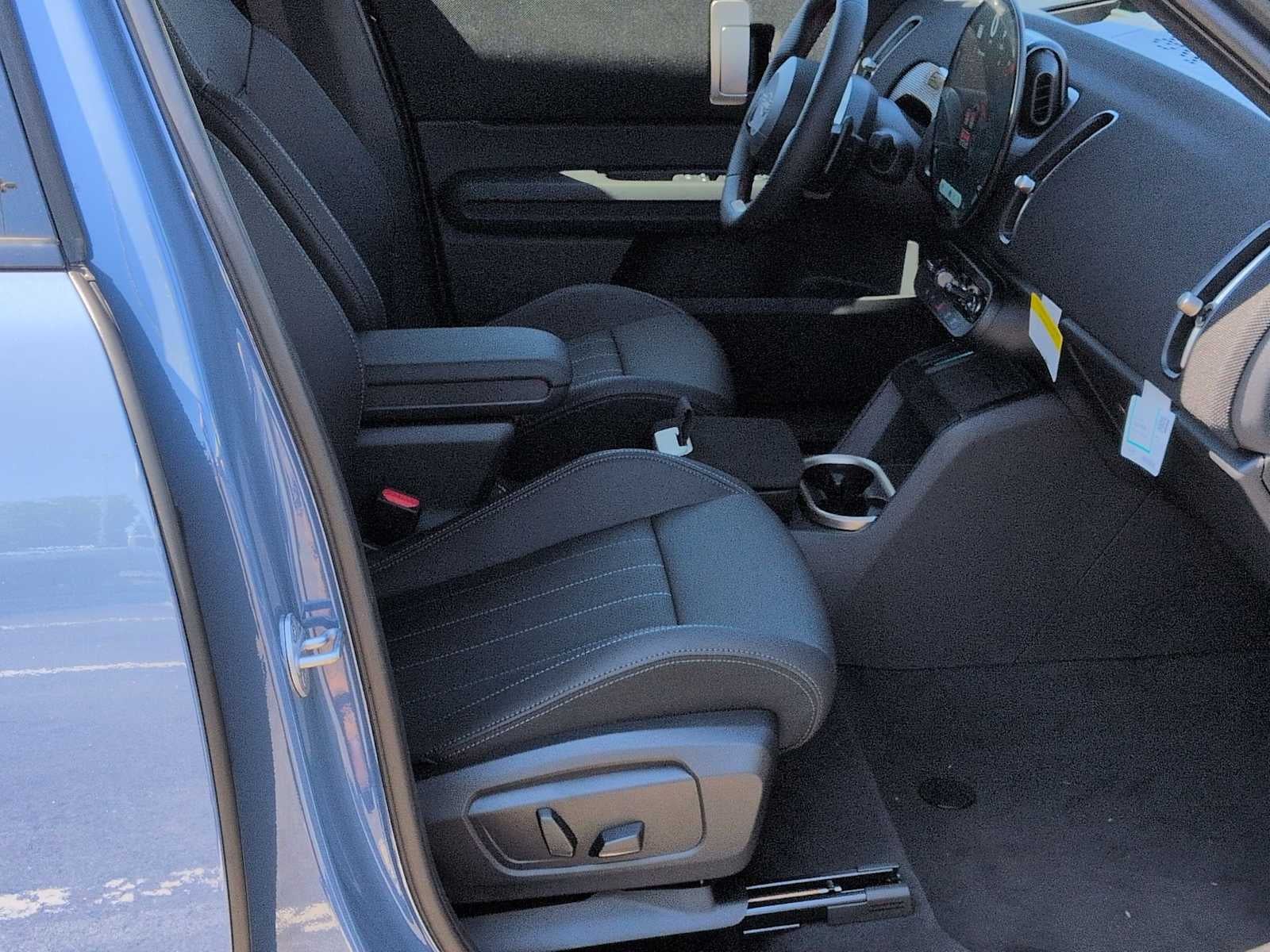 MINI COUNTRYMAN ICONIC 2027