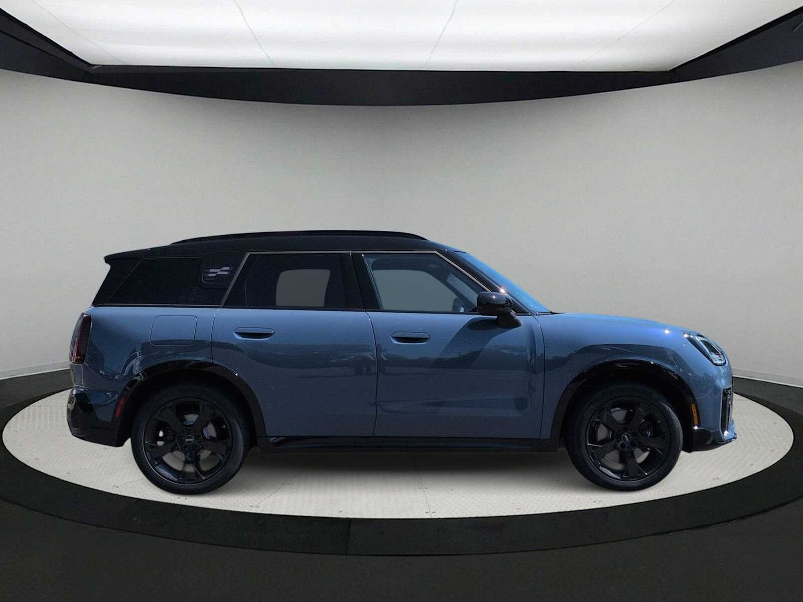MINI COUNTRYMAN ICONIC 2027