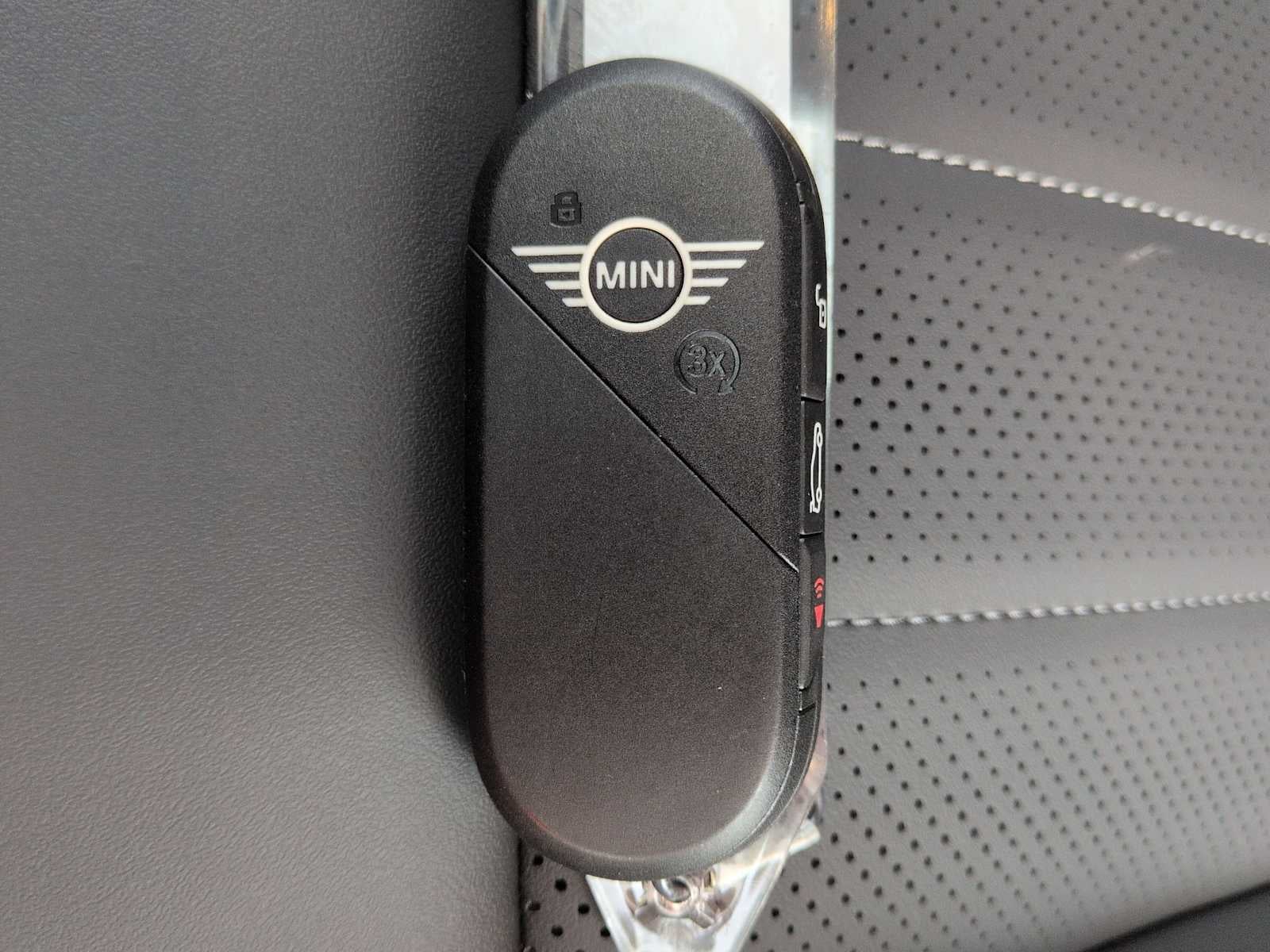 MINI COUNTRYMAN ICONIC 2027