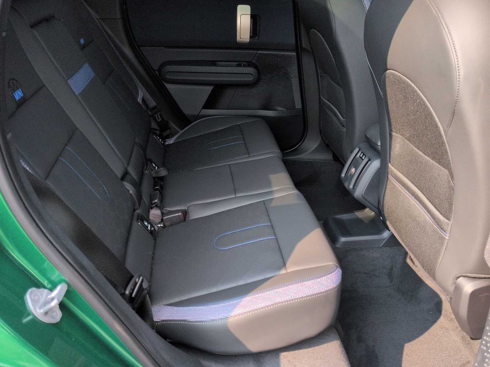 MINI COUNTRYMAN SIGNATURE PLUS 2027