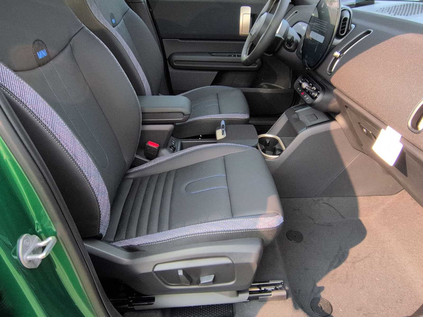 MINI COUNTRYMAN SIGNATURE PLUS 2027