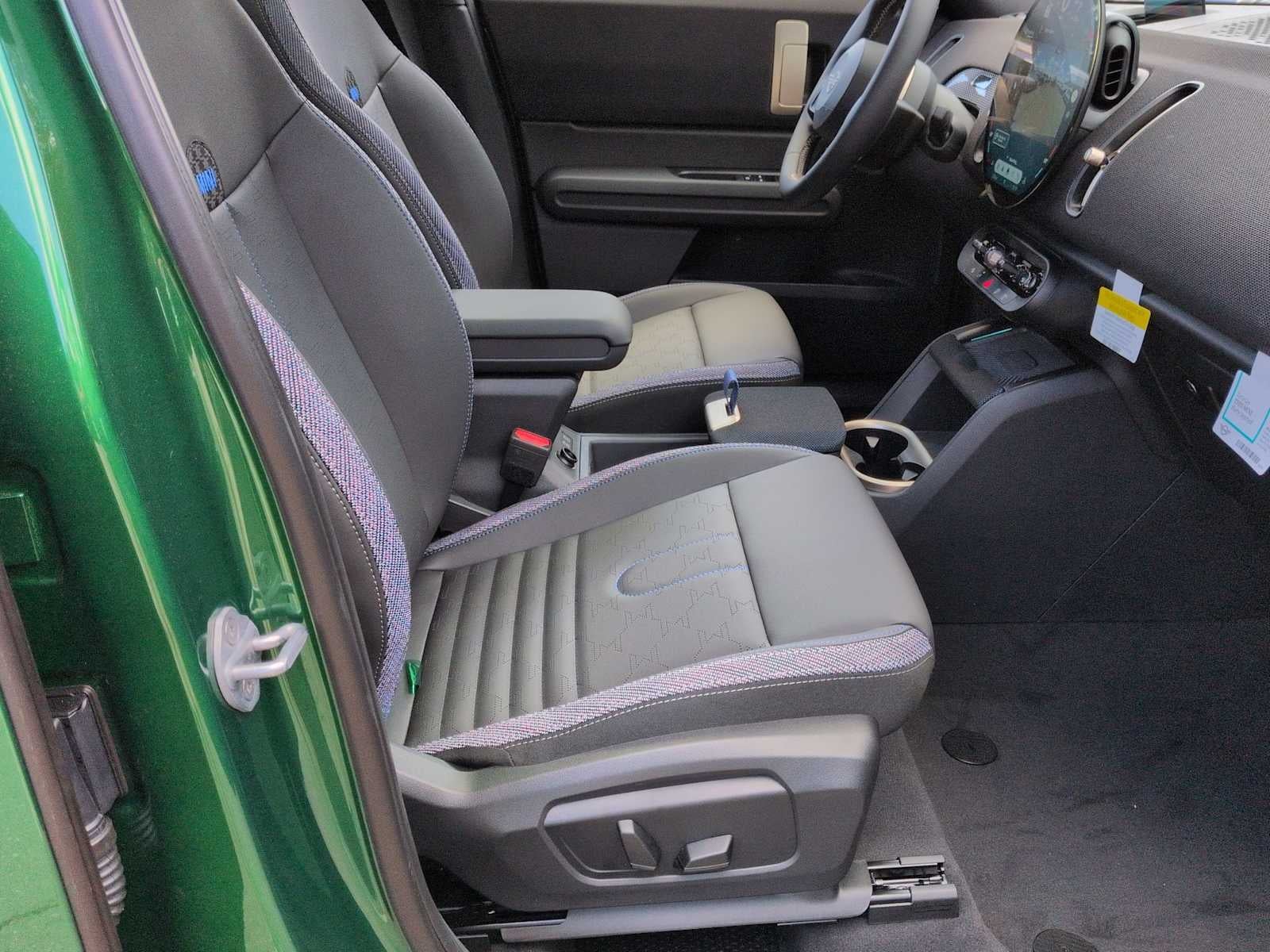 MINI COUNTRYMAN ICONIC 2027