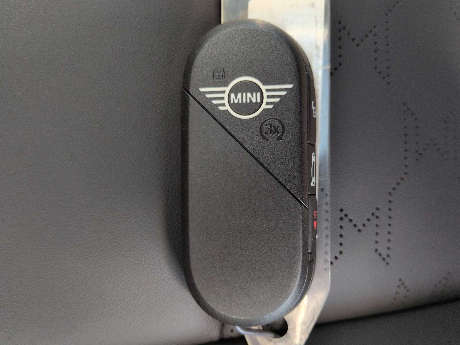 MINI COUNTRYMAN ICONIC 2027