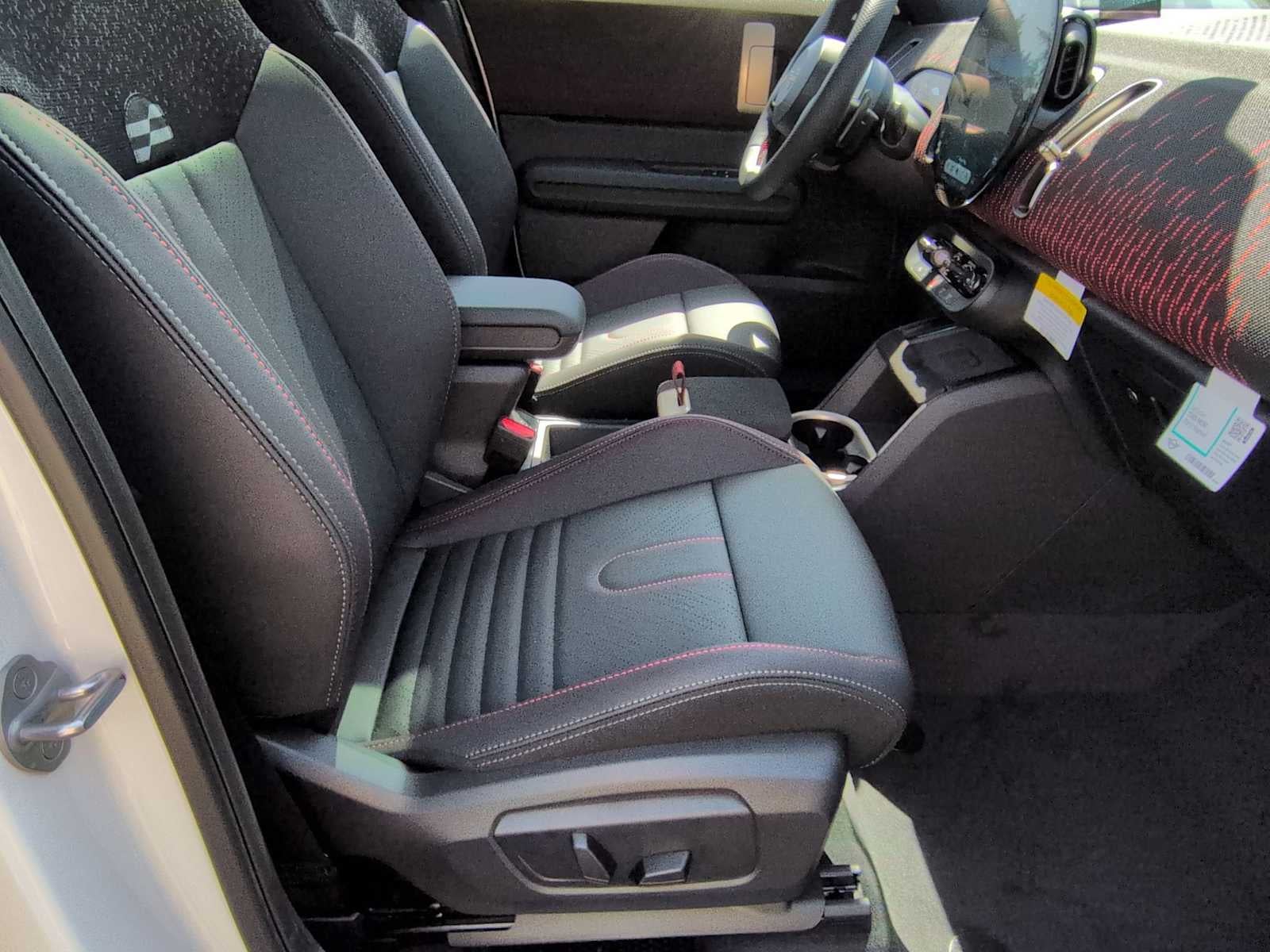 MINI COUNTRYMAN ICONIC 2027