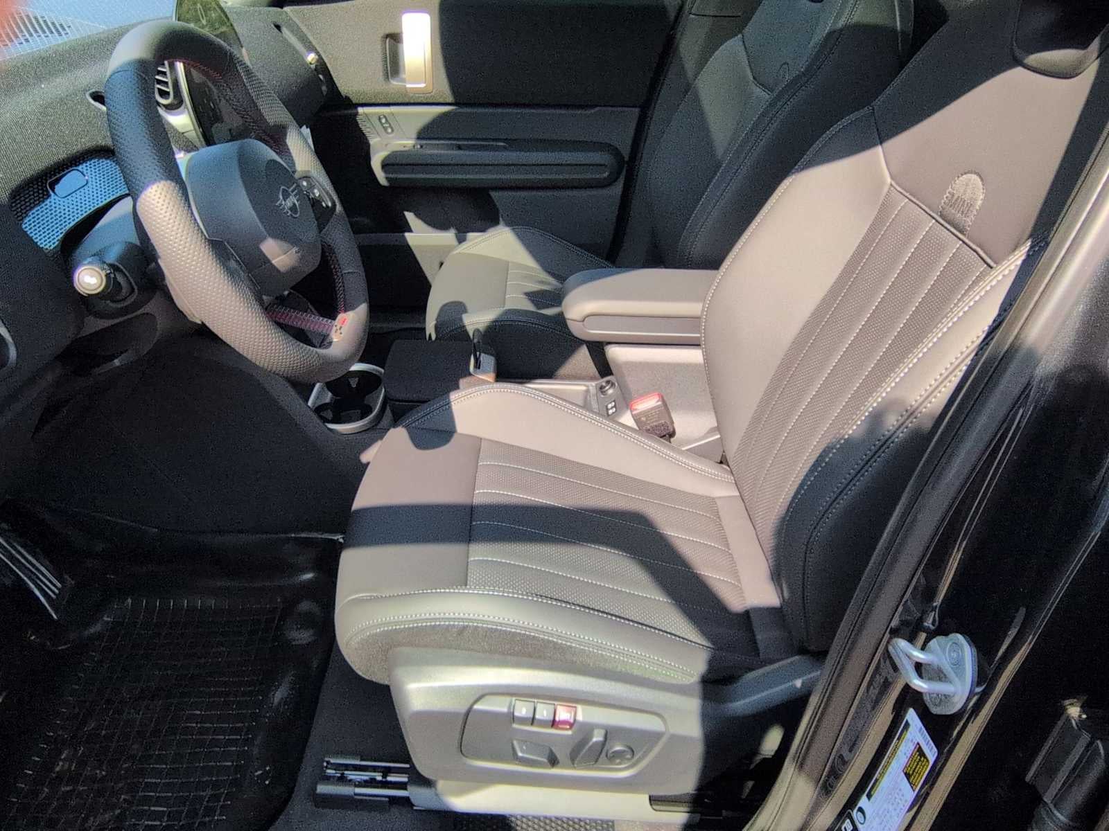 MINI COUNTRYMAN ICONIC 2027