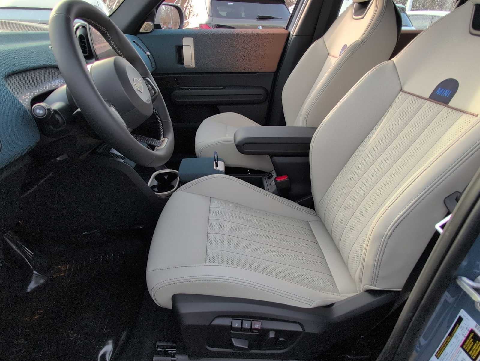 2026 MINI COUNTRYMAN SIGNATURE PLUS