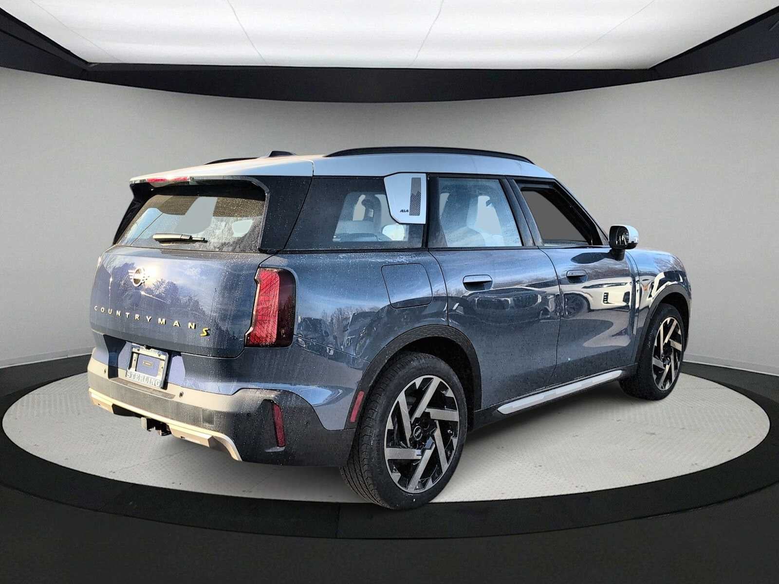 2026 MINI COUNTRYMAN SIGNATURE PLUS