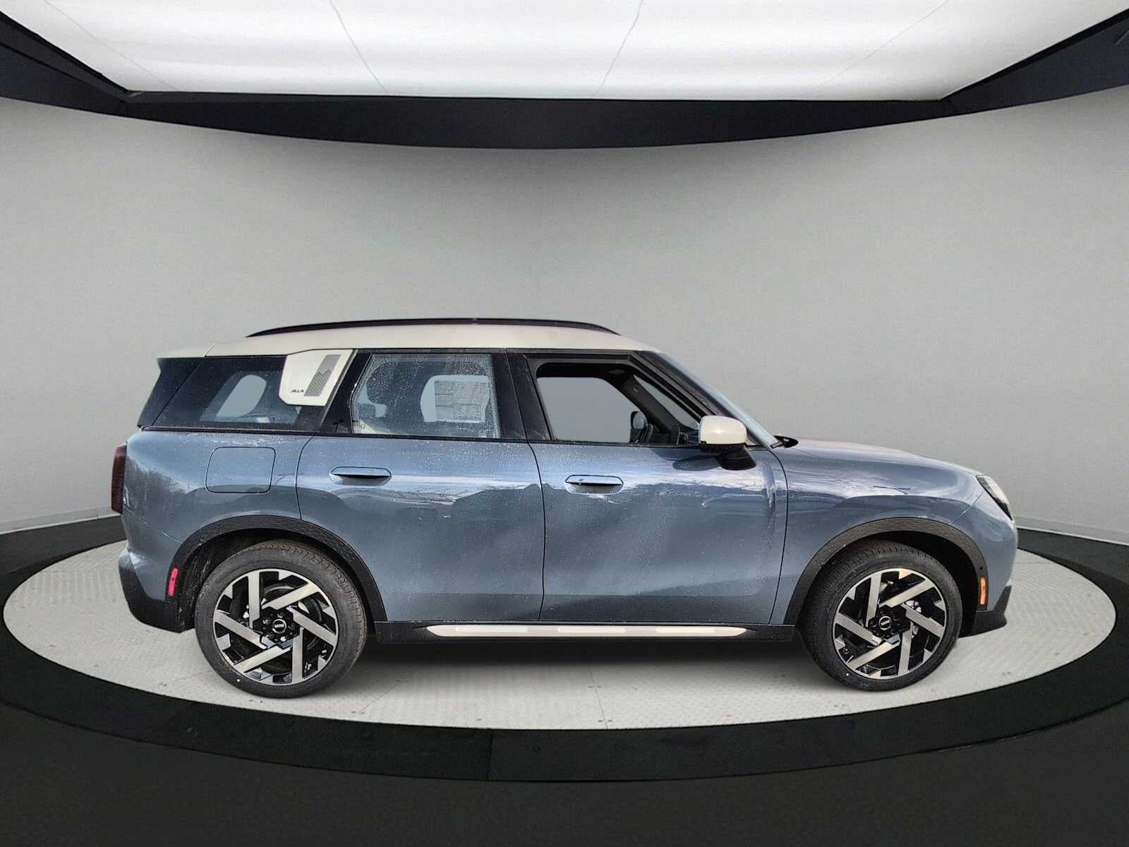 2026 MINI COUNTRYMAN SIGNATURE PLUS
