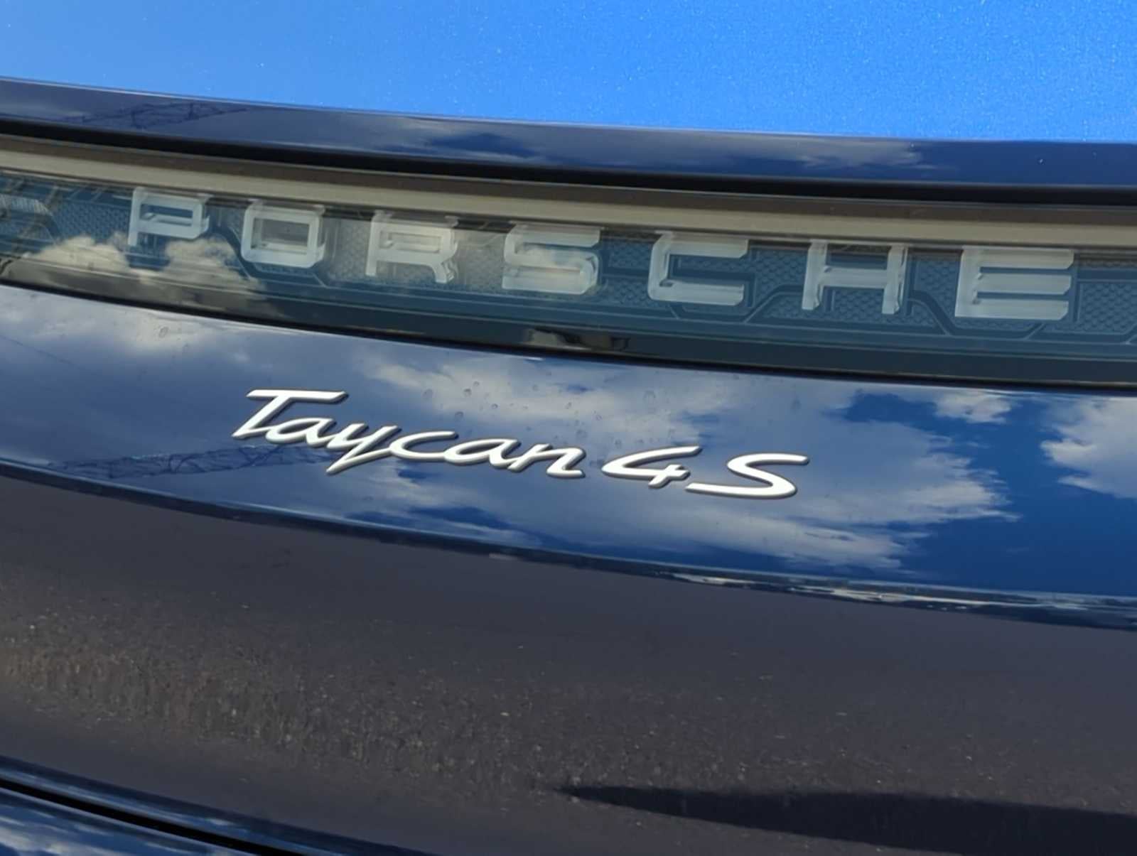 2025 Porsche Taycan 4S