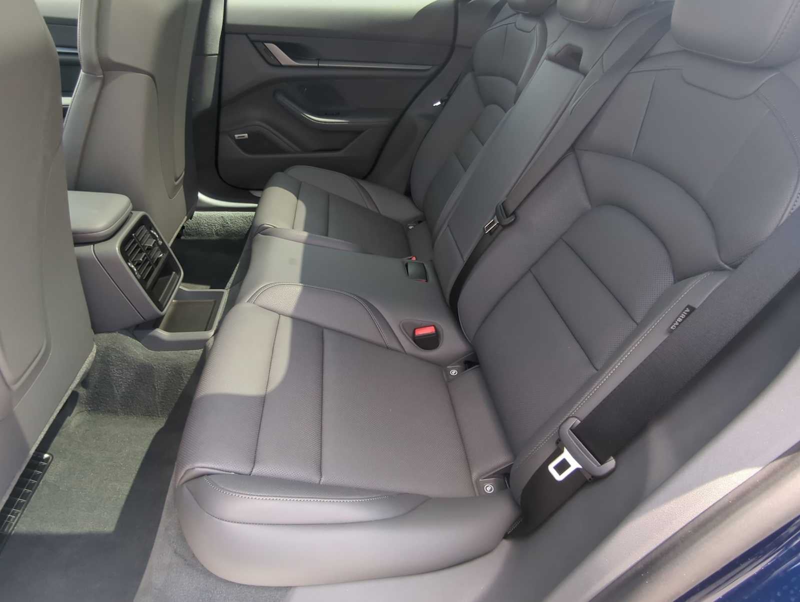 2025 Porsche Taycan 4S