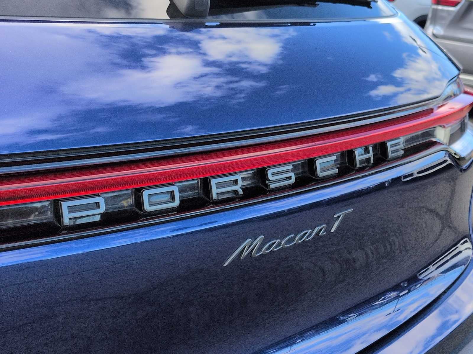 Porsche Macan T 2023