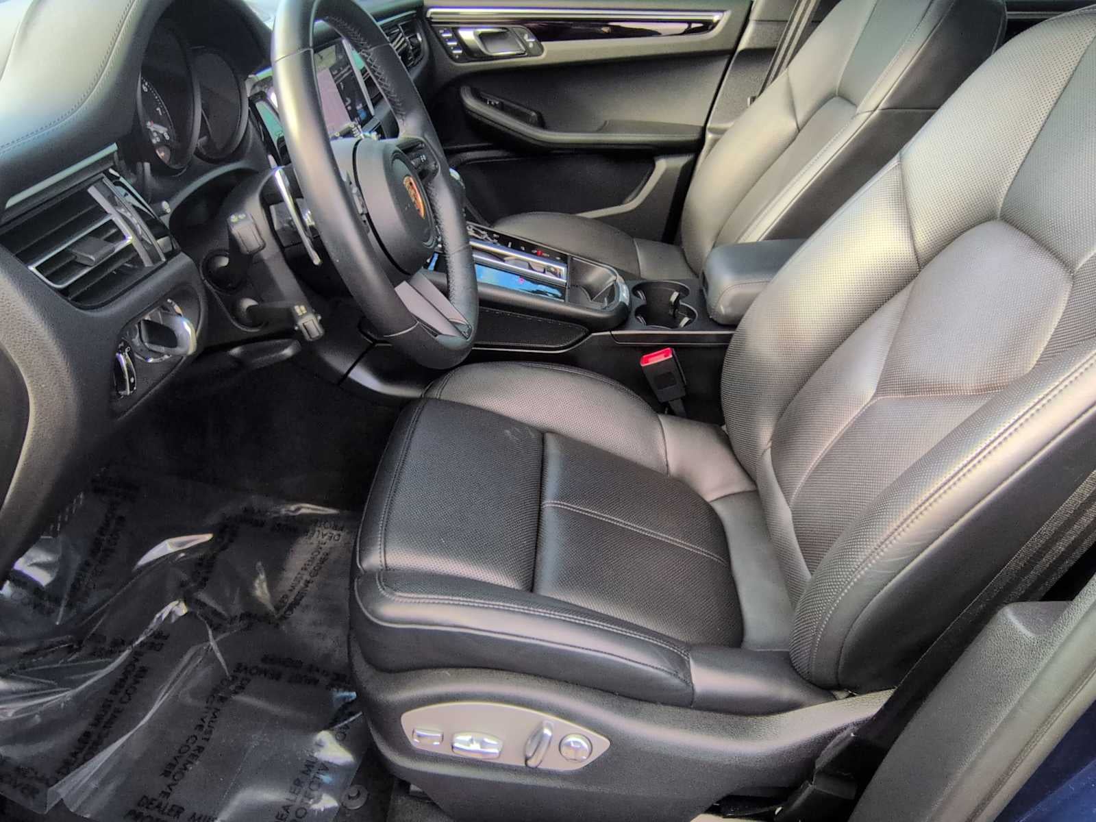 Porsche Macan T 2023