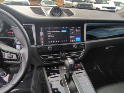 Porsche Macan T 2023