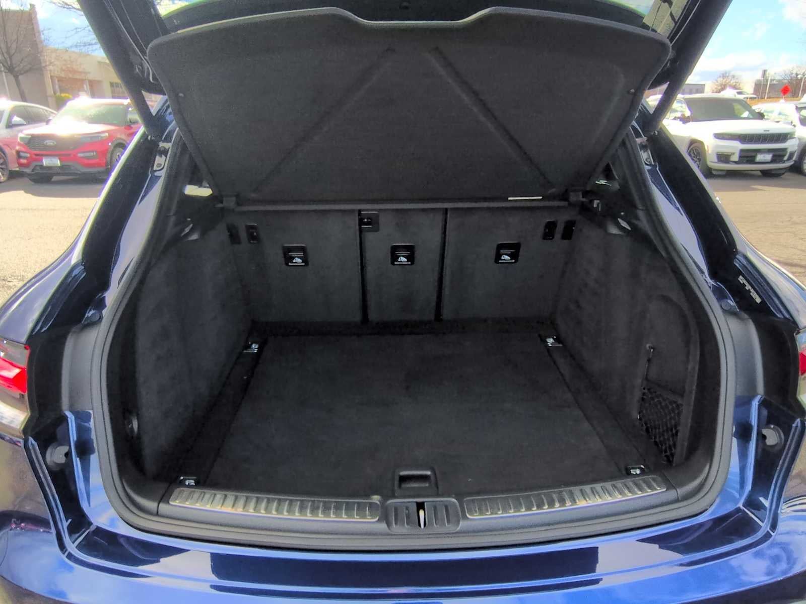 Porsche Macan T 2023