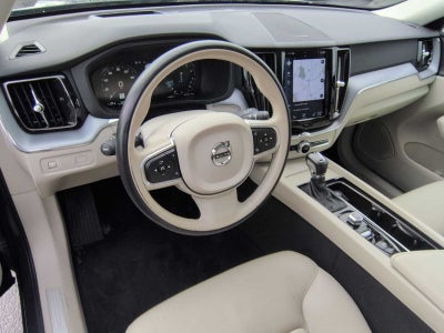 Volvo XC60 Momentum 2020