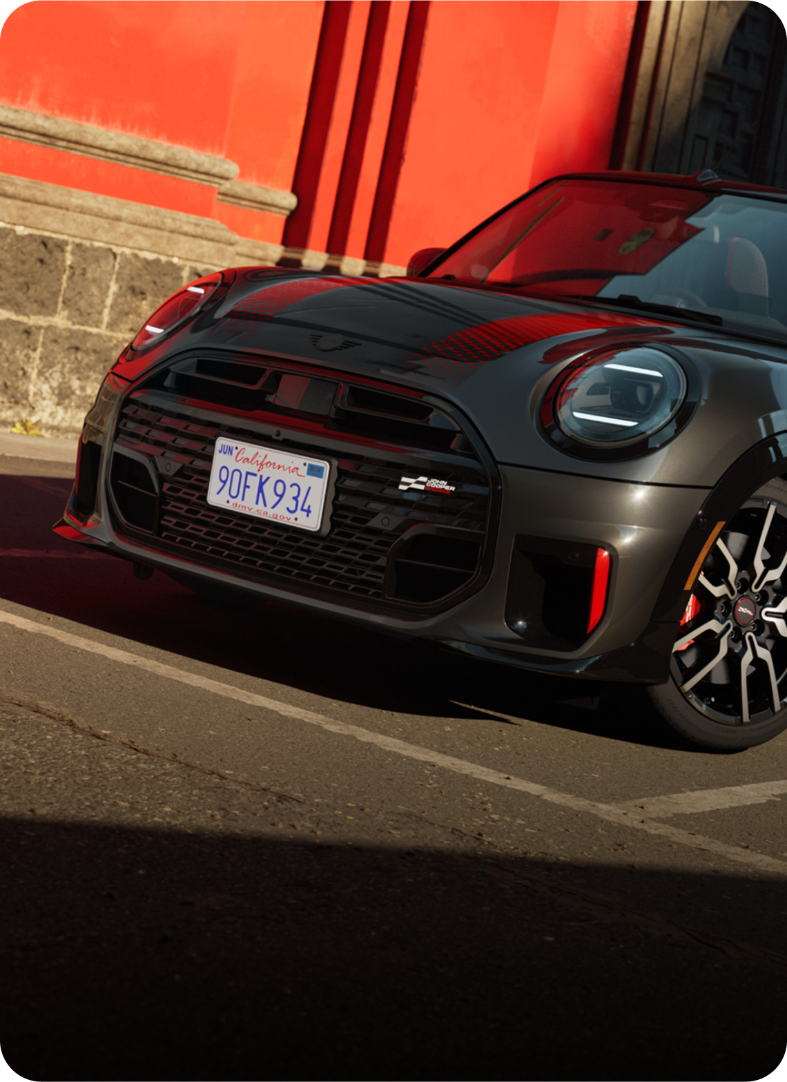 Exterior delantero del MINI JCW Cabrio.