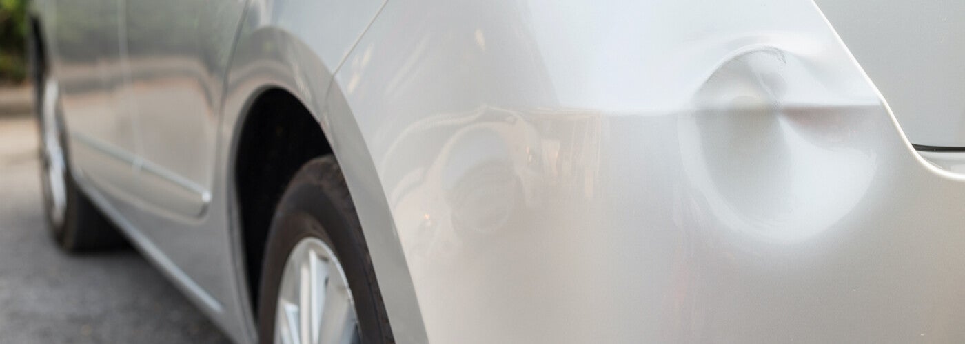 abolladura del coche